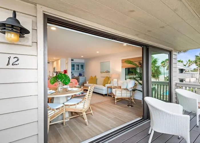 Beachfront Aldea 12
