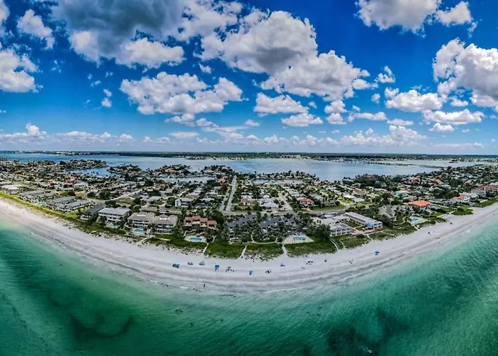Beachfront Aldea 12